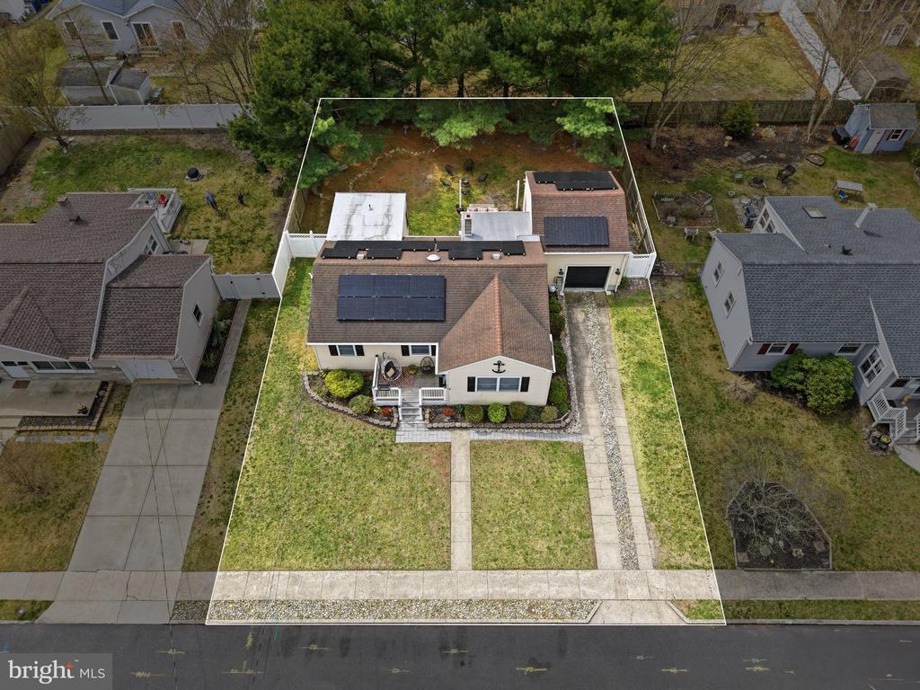 210 RIDGEWOOD DRIVE