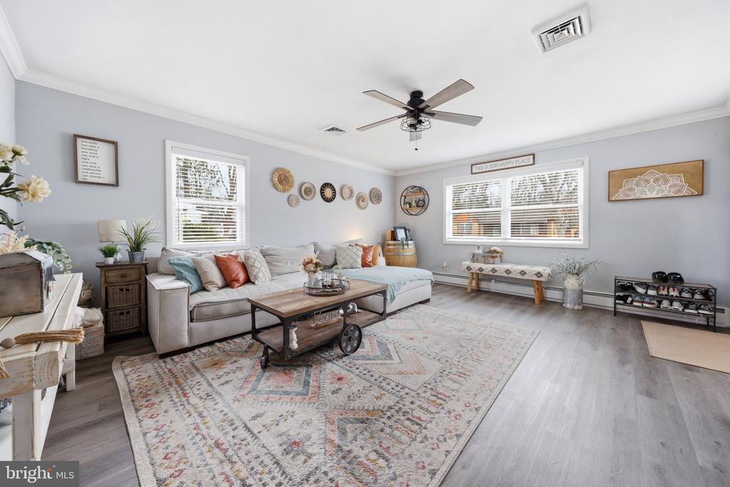 210 RIDGEWOOD DRIVE