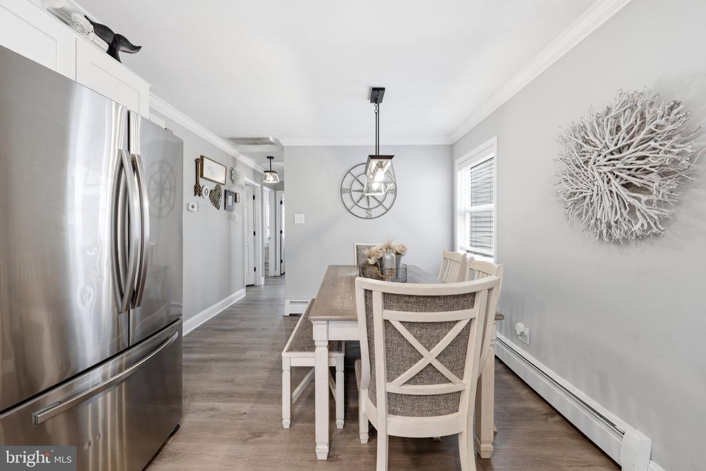 210 RIDGEWOOD DRIVE