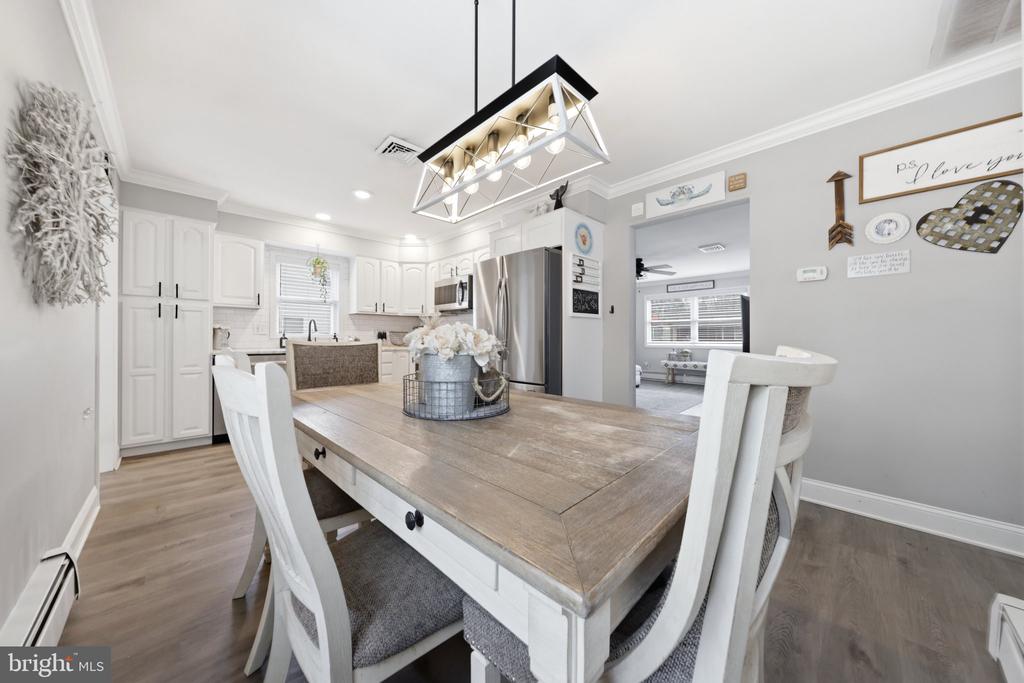210 RIDGEWOOD DRIVE