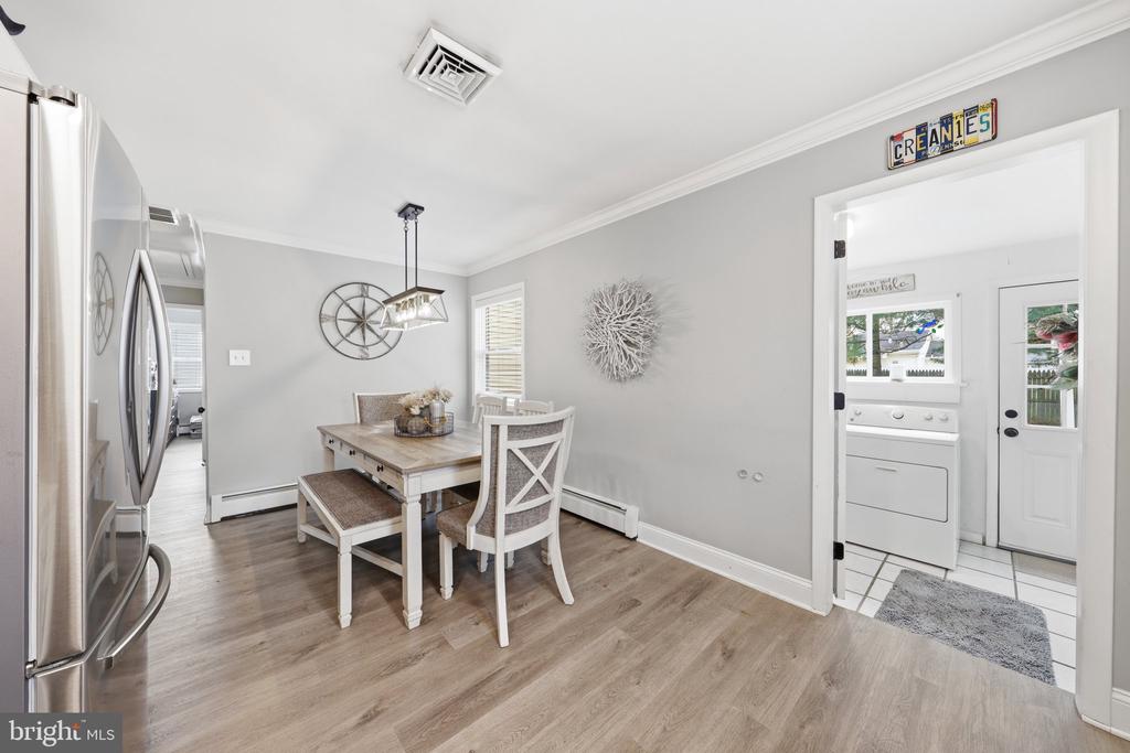 210 RIDGEWOOD DRIVE