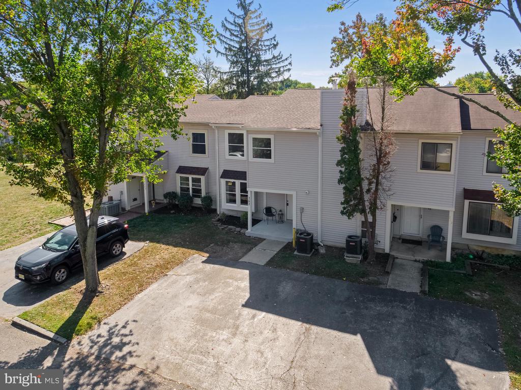 262 GRISSCOM COURT