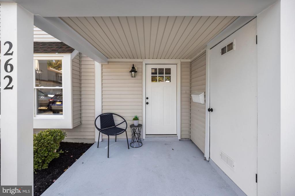262 GRISSCOM COURT