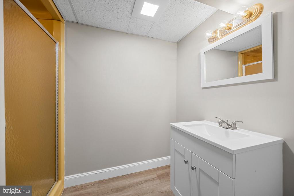 1 CARRIAGE WAY