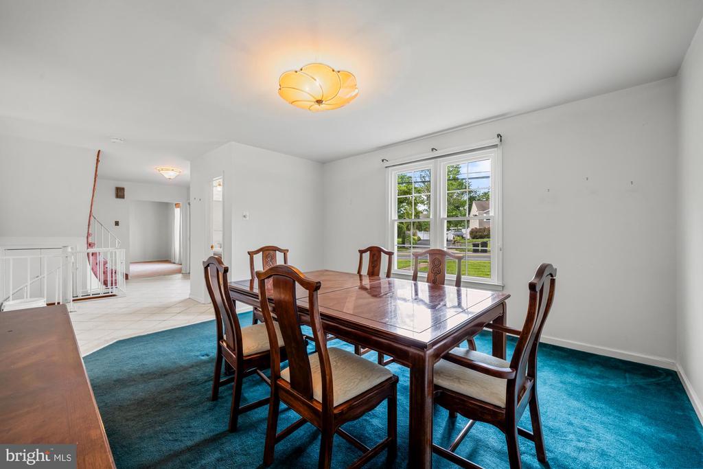 1 CARRIAGE WAY