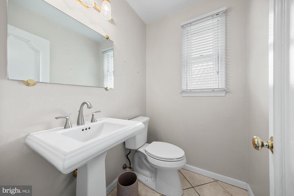 1 CARRIAGE WAY