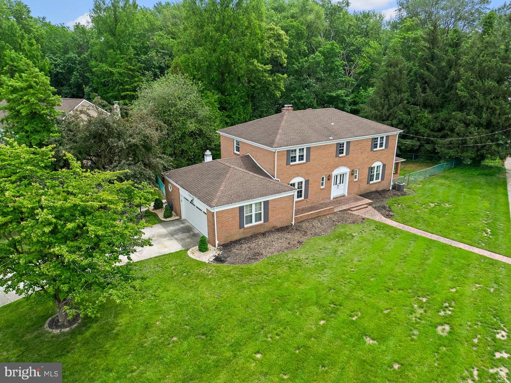 1 CARRIAGE WAY