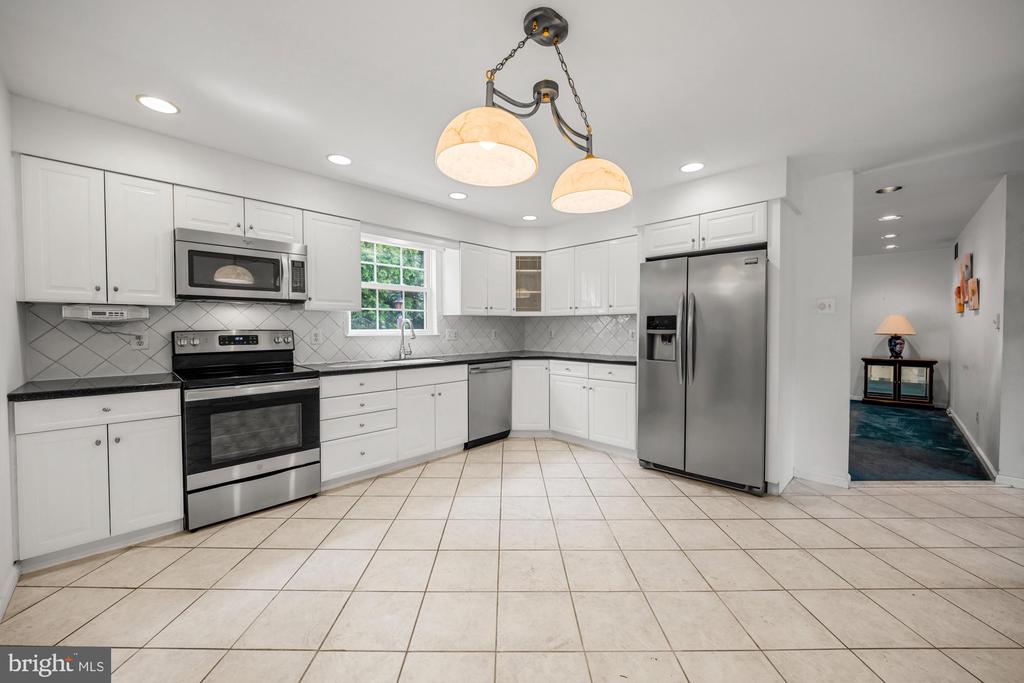 1 CARRIAGE WAY