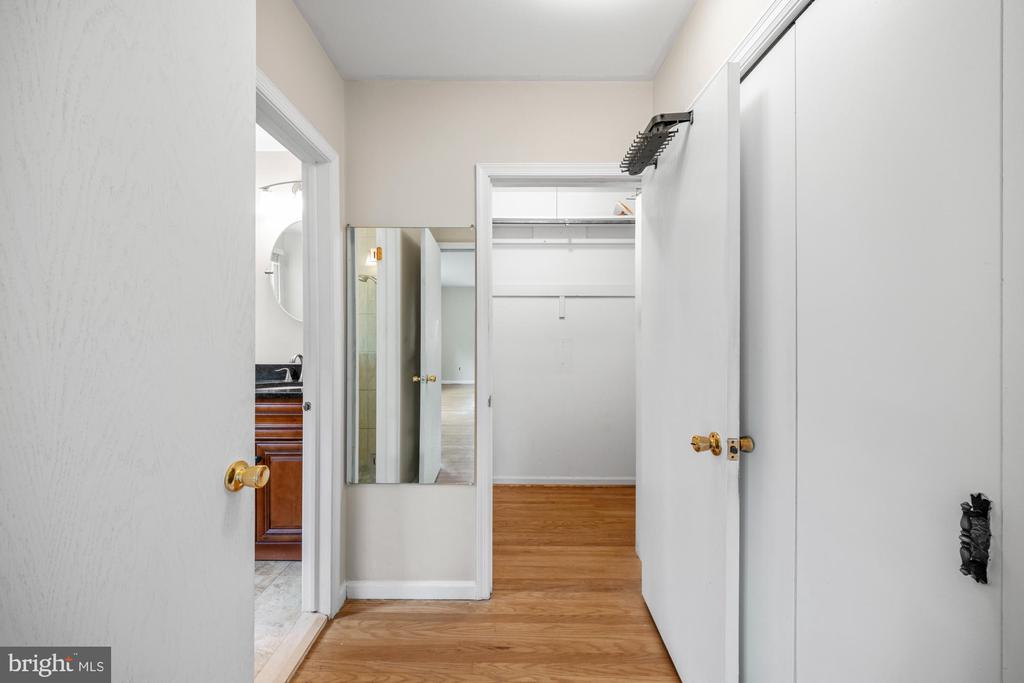 1 CARRIAGE WAY