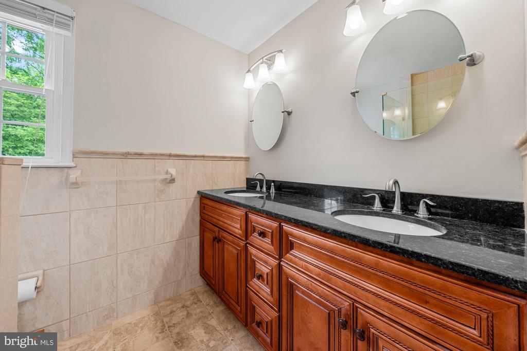 1 CARRIAGE WAY
