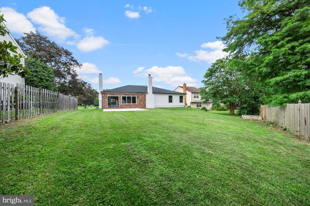 10 WARWICK COURT