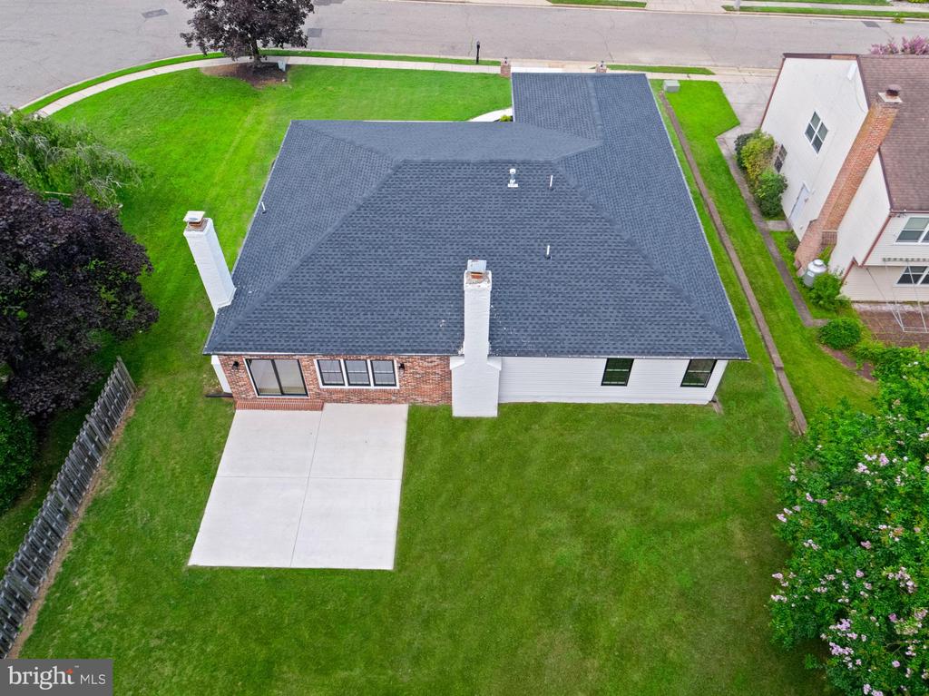 10 WARWICK COURT