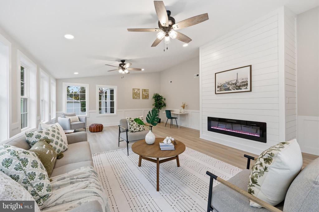 2716 BRANCH PIKE