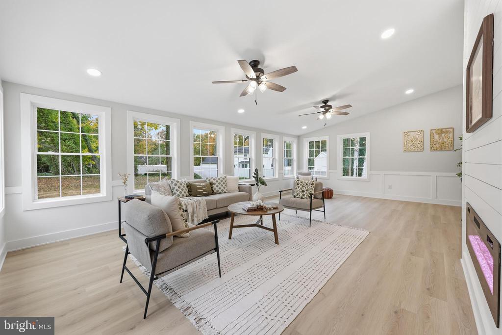 2716 BRANCH PIKE