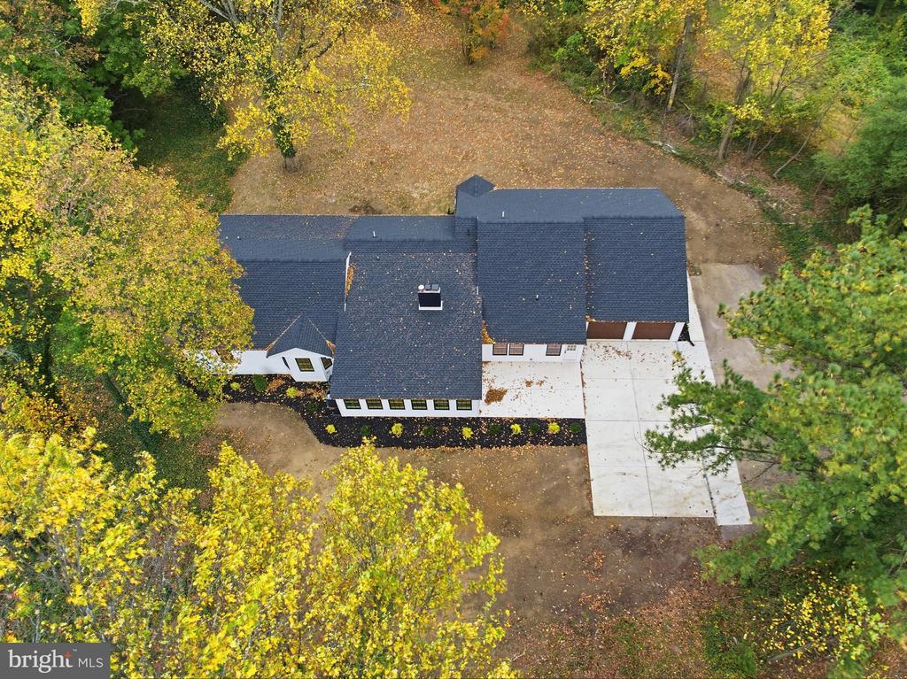 2716 BRANCH PIKE