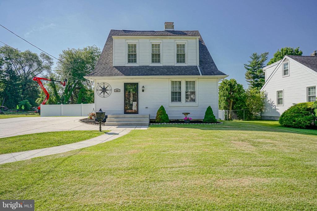 151 E CUMBERLAND AVENUE