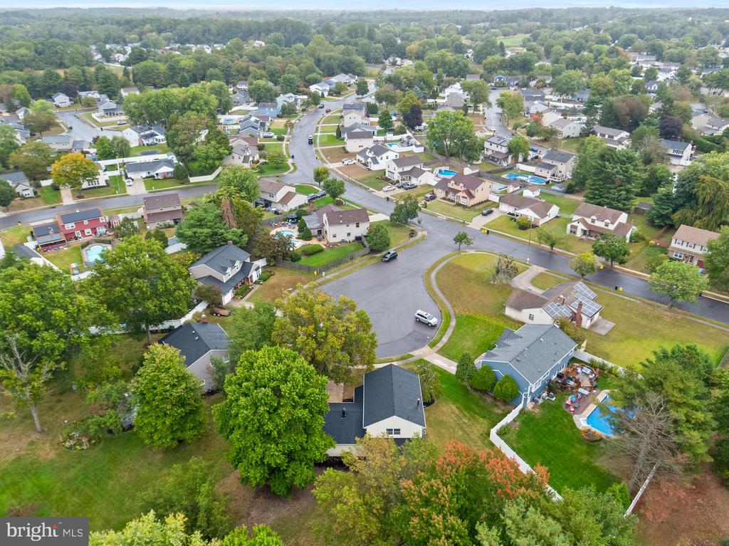3 DRAKE TERRACE