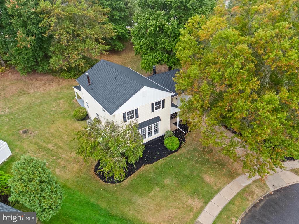 3 DRAKE TERRACE