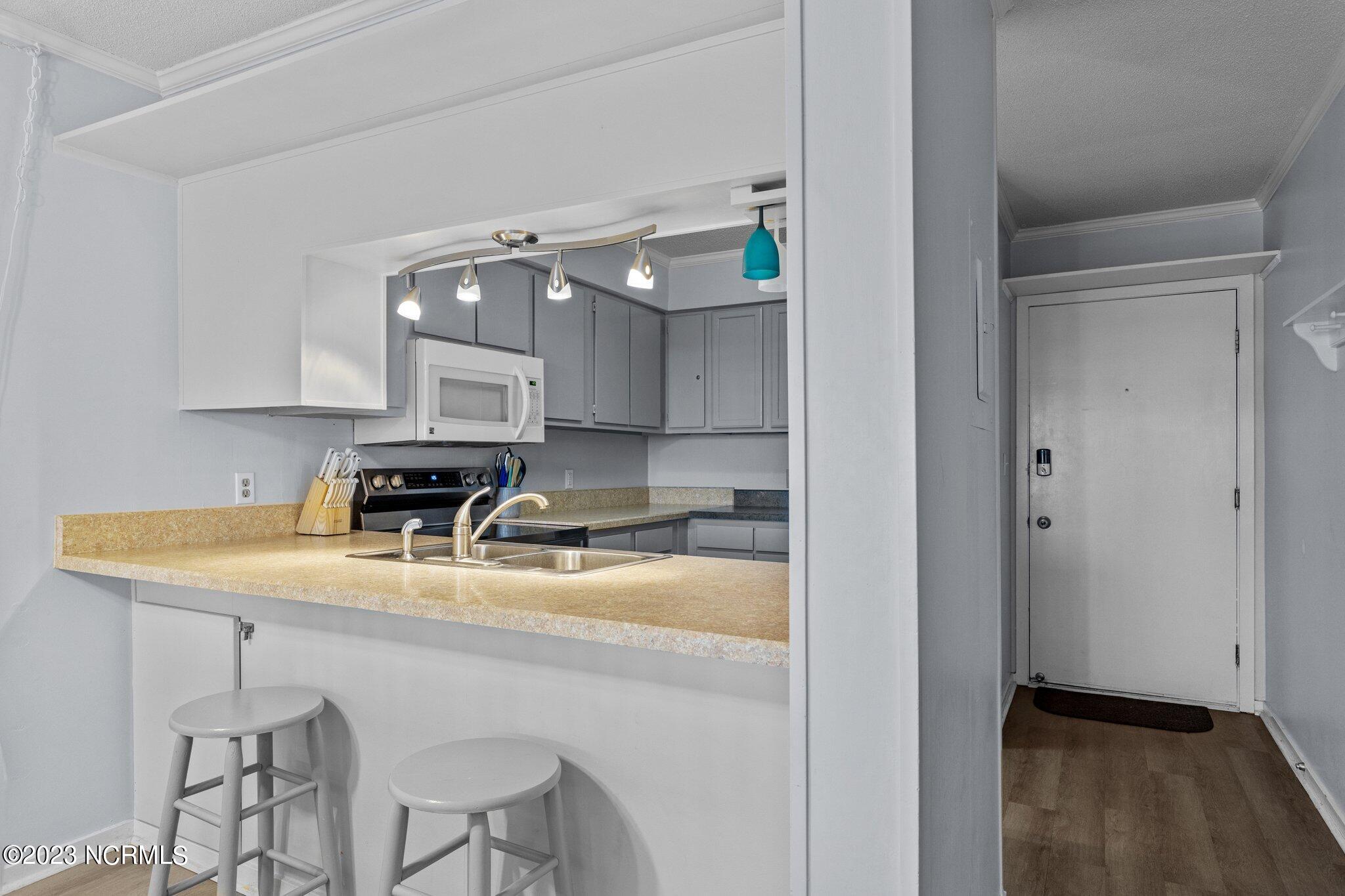 1904 E Fort Macon Road 386