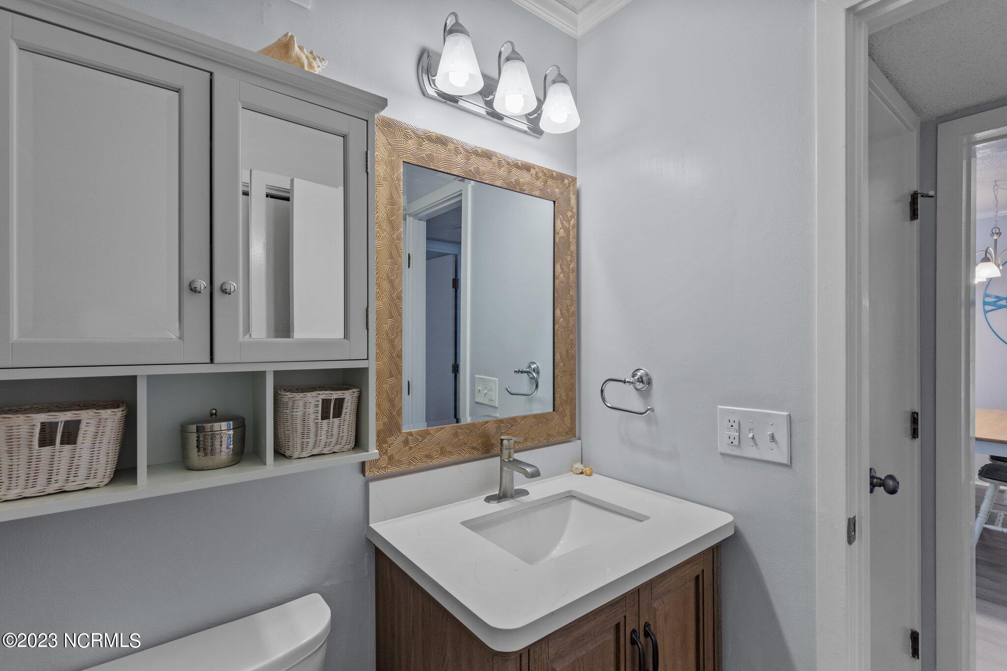 1904 E Fort Macon Road 386