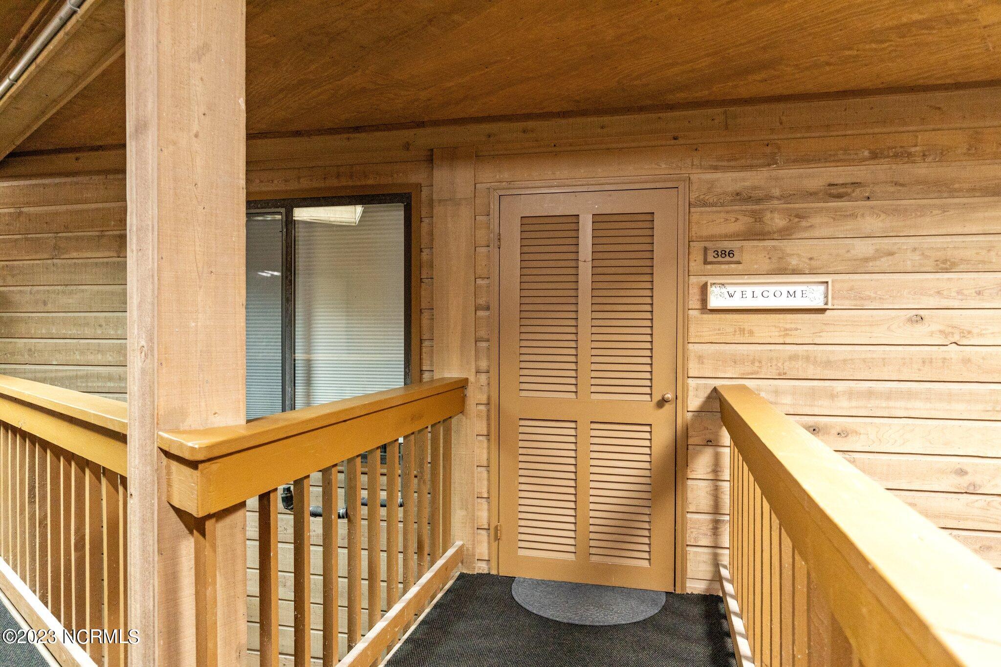 1904 E Fort Macon Road 386