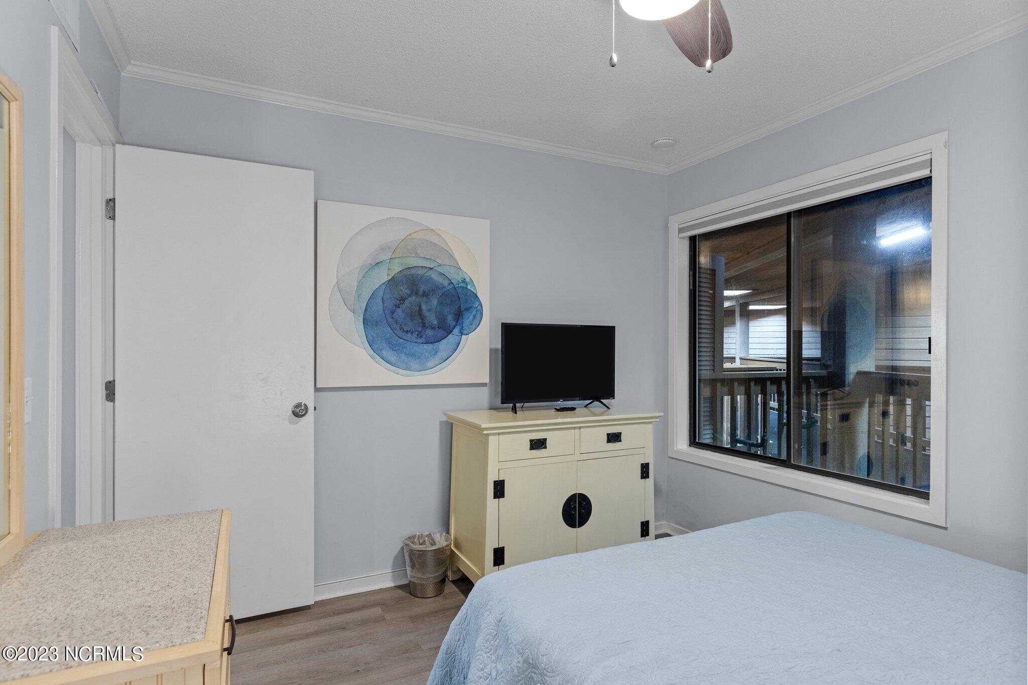 1904 E Fort Macon Road 386