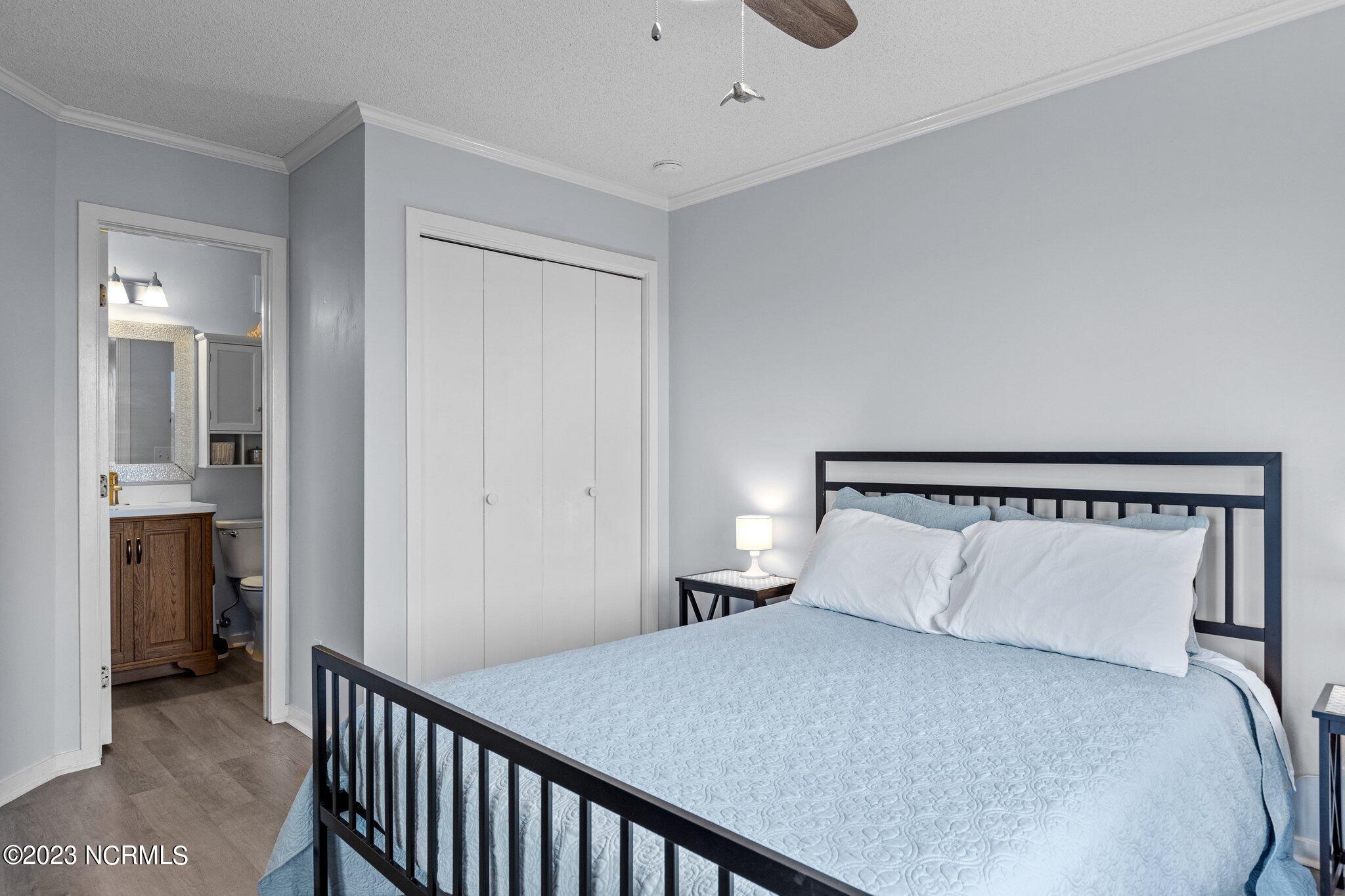 1904 E Fort Macon Road 386