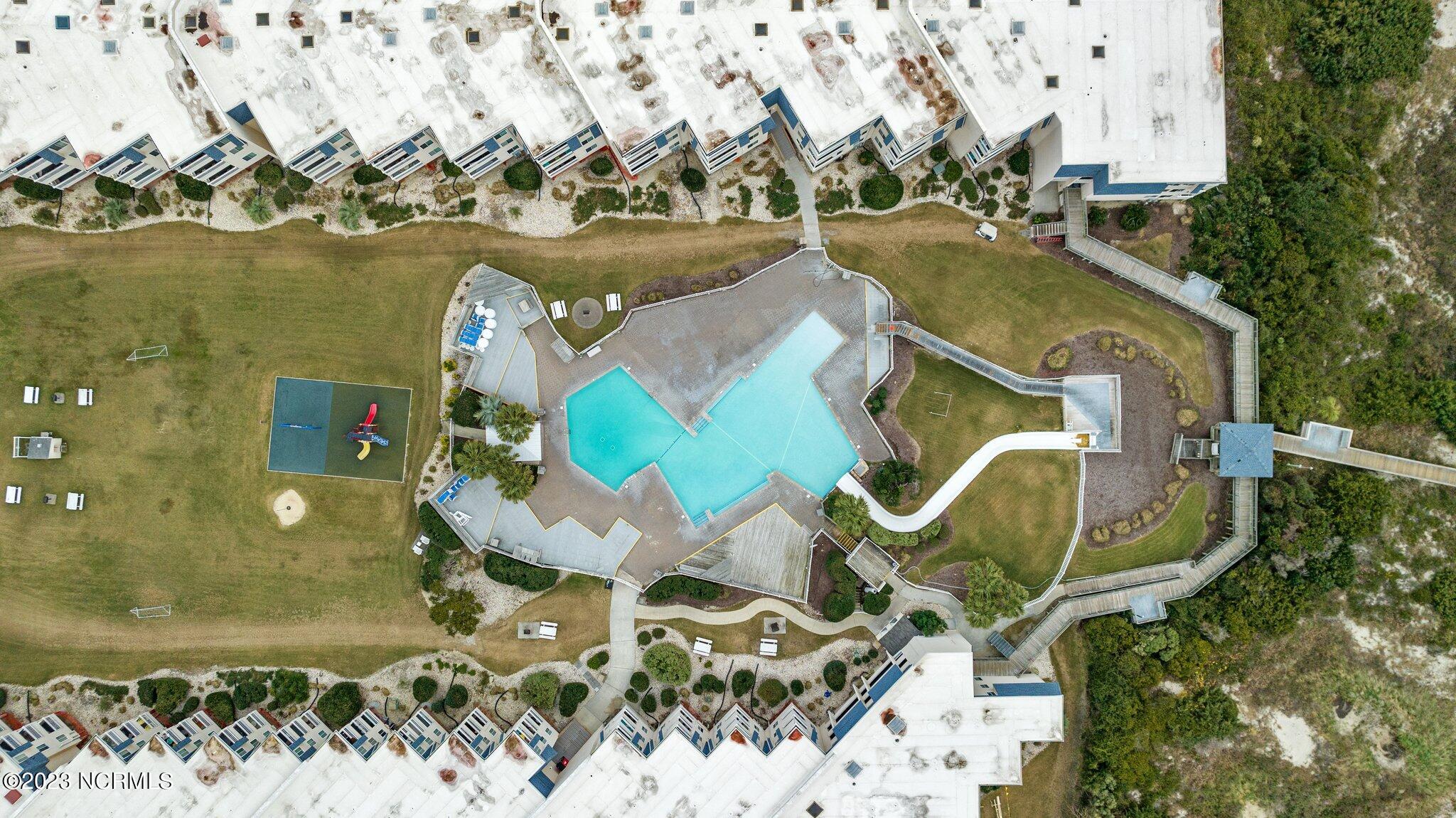 1904 E Fort Macon Road 386