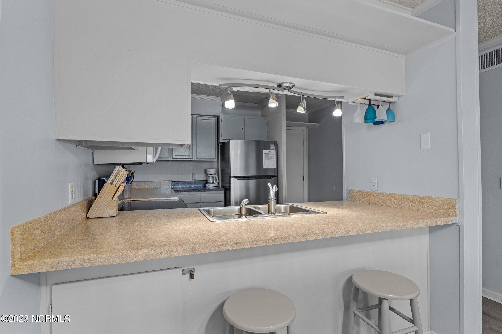 1904 E Fort Macon Road 386