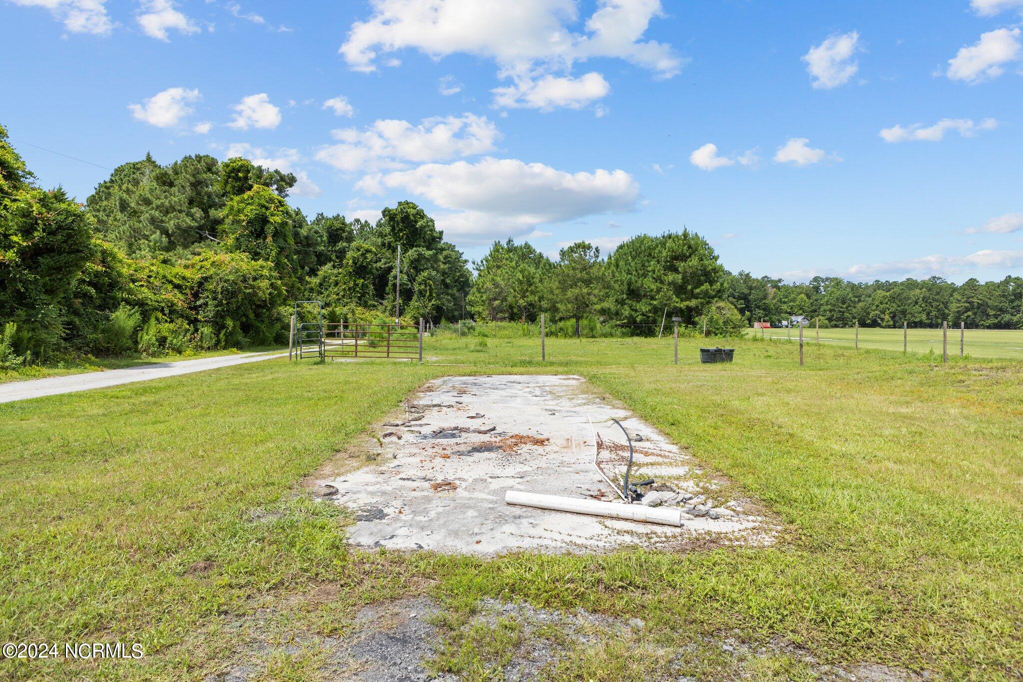 1571 Belgrade Swansboro Road