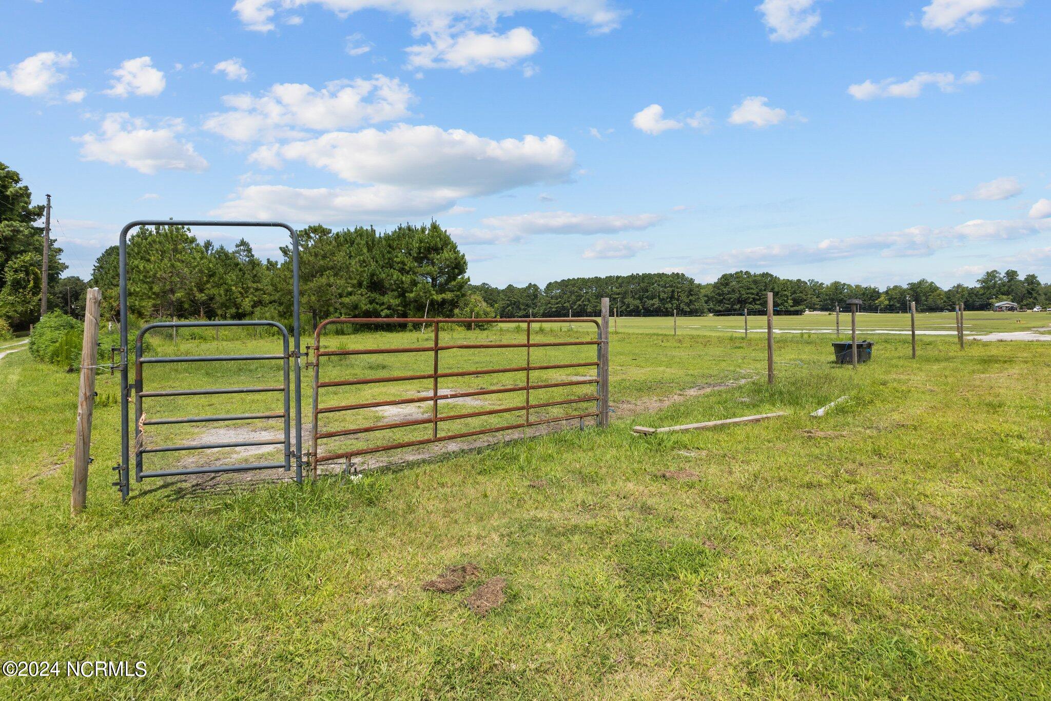 1571 Belgrade Swansboro Road