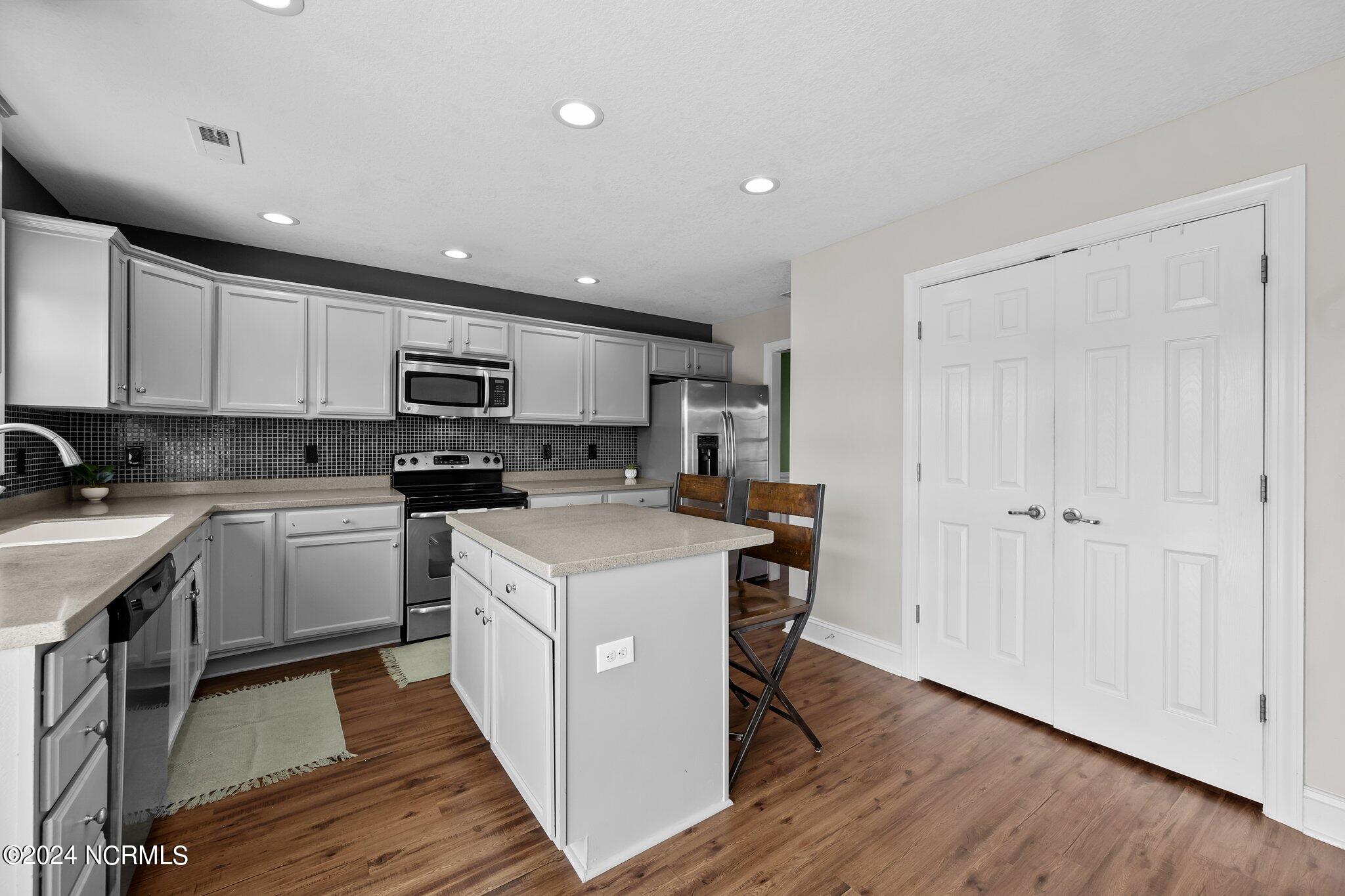 120 Farmington Drive