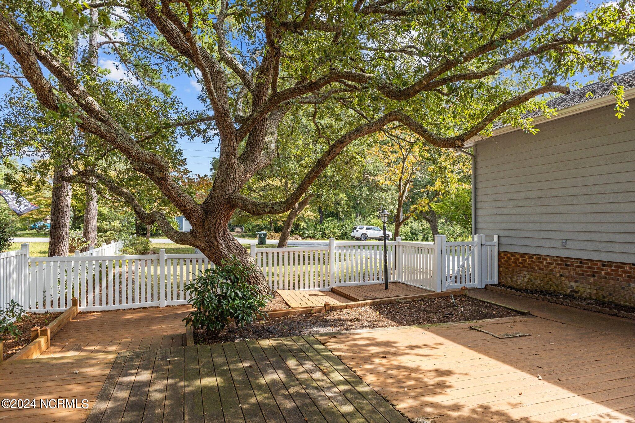112 Starlight Drive