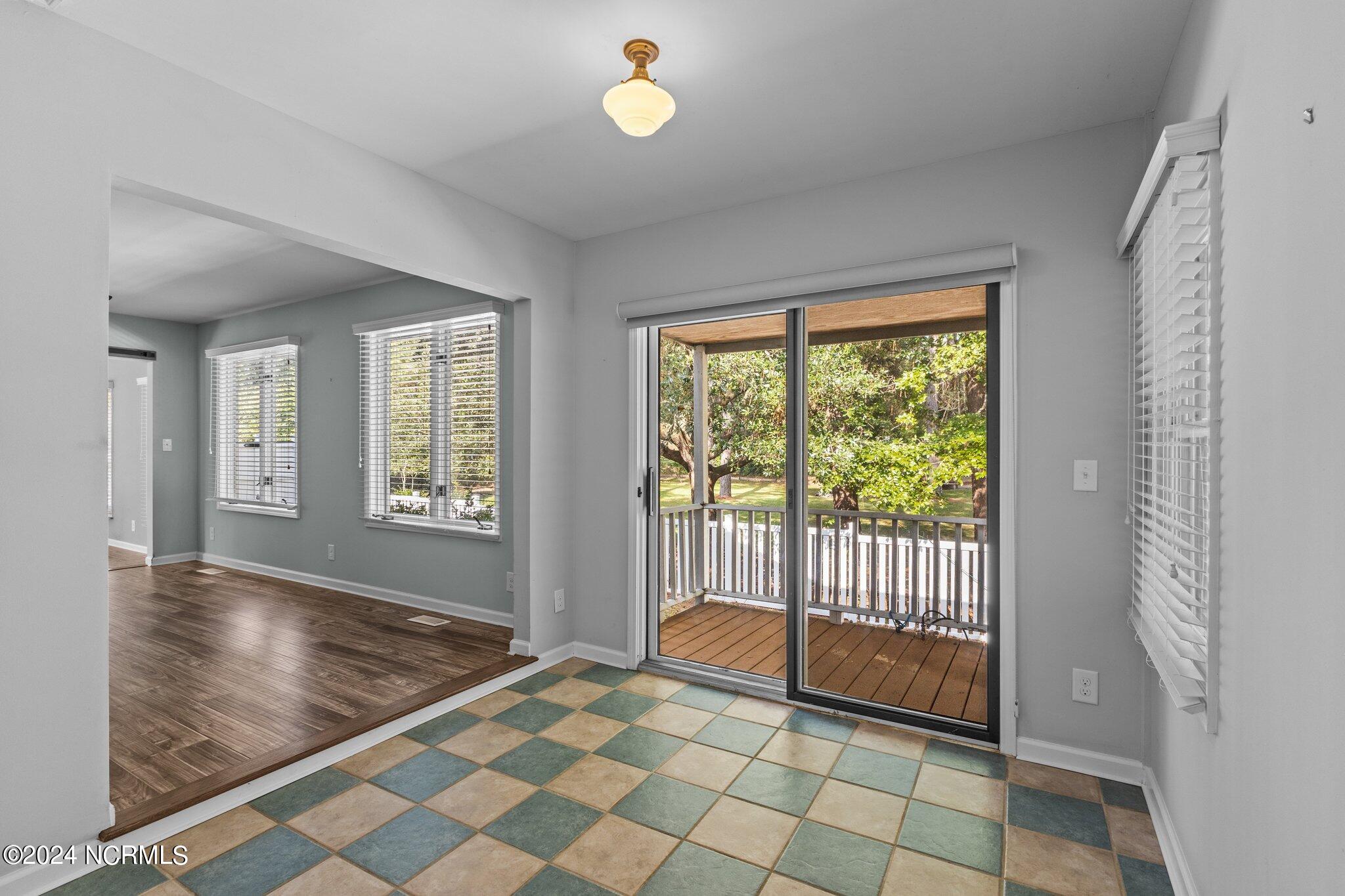 112 Starlight Drive