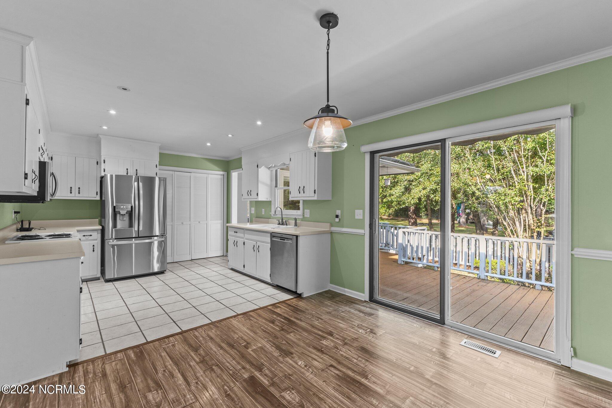 112 Starlight Drive