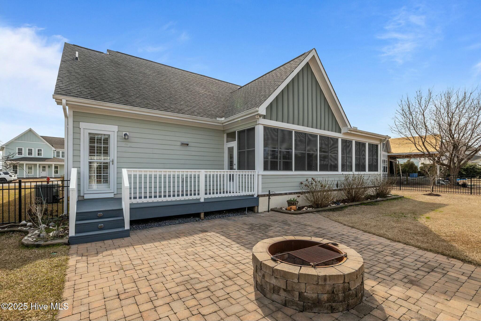 105 Bogue Harbor Court