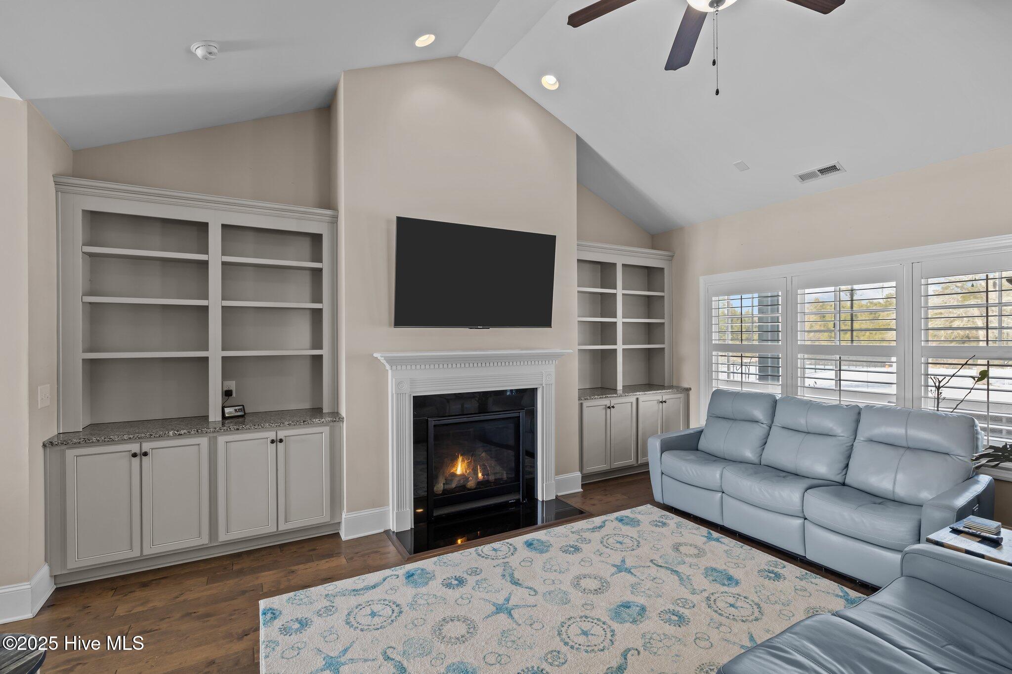 105 Bogue Harbor Court