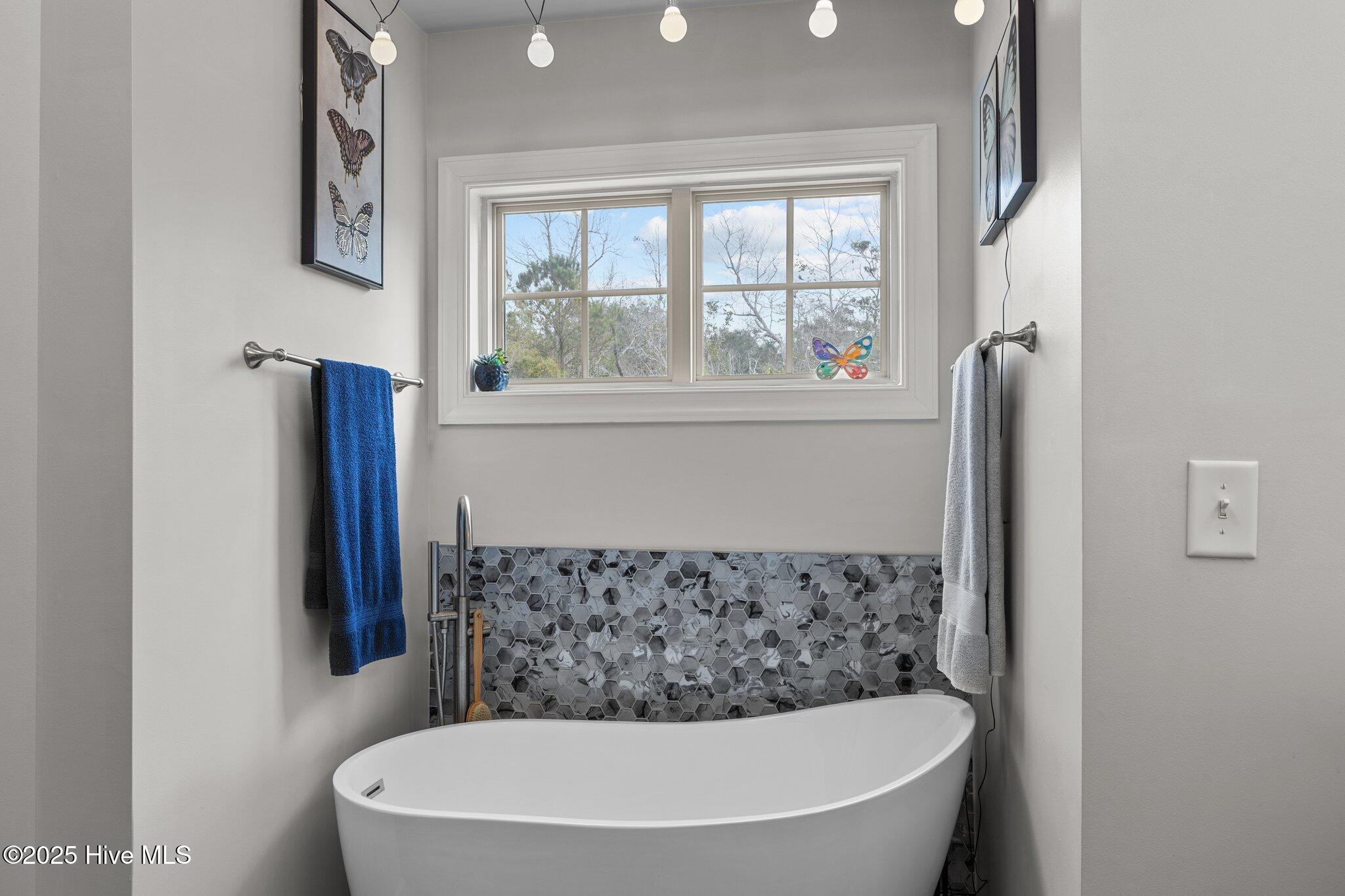 123 Little Bay Drive