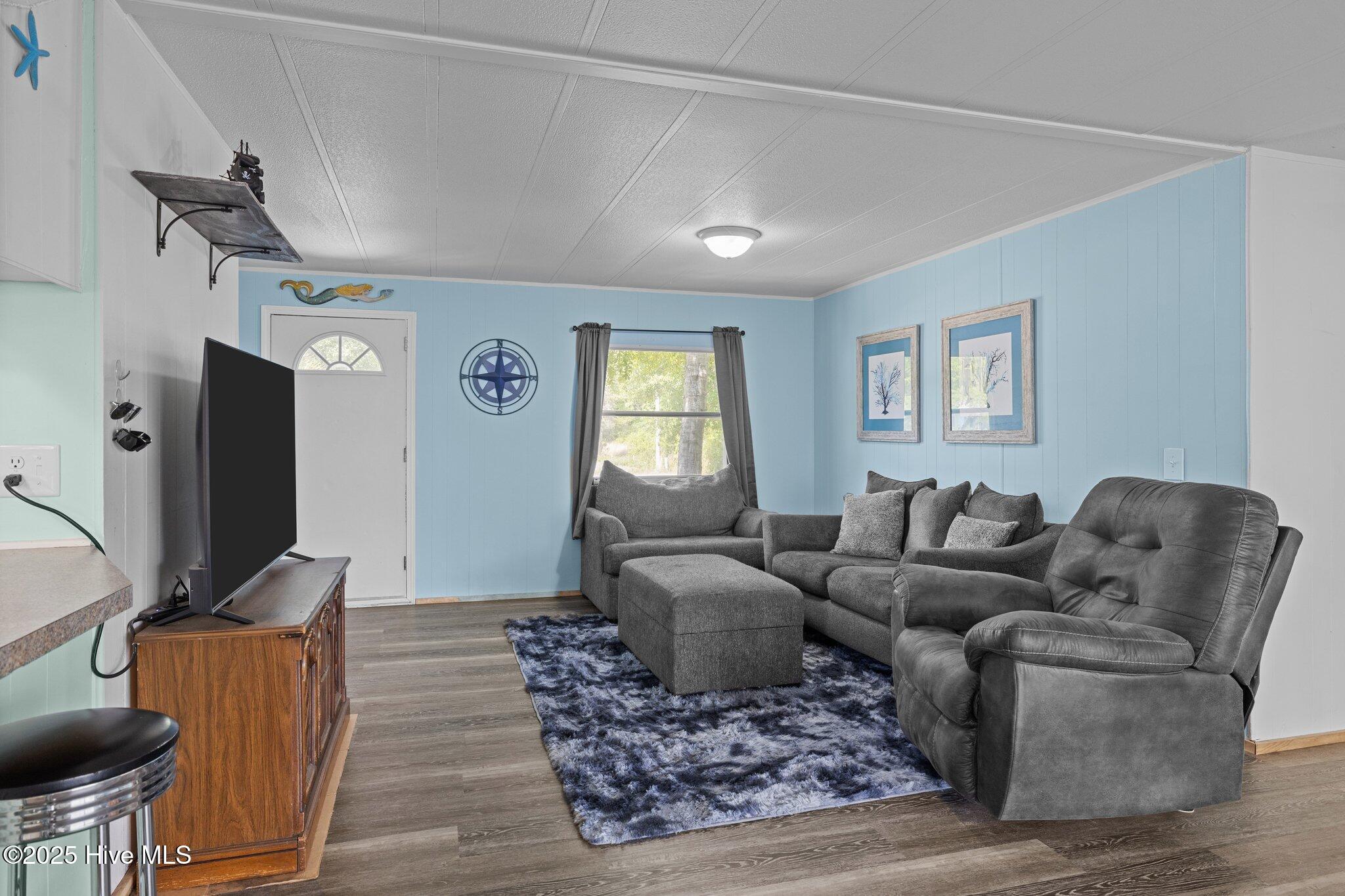 107 Bogue Sound Drive