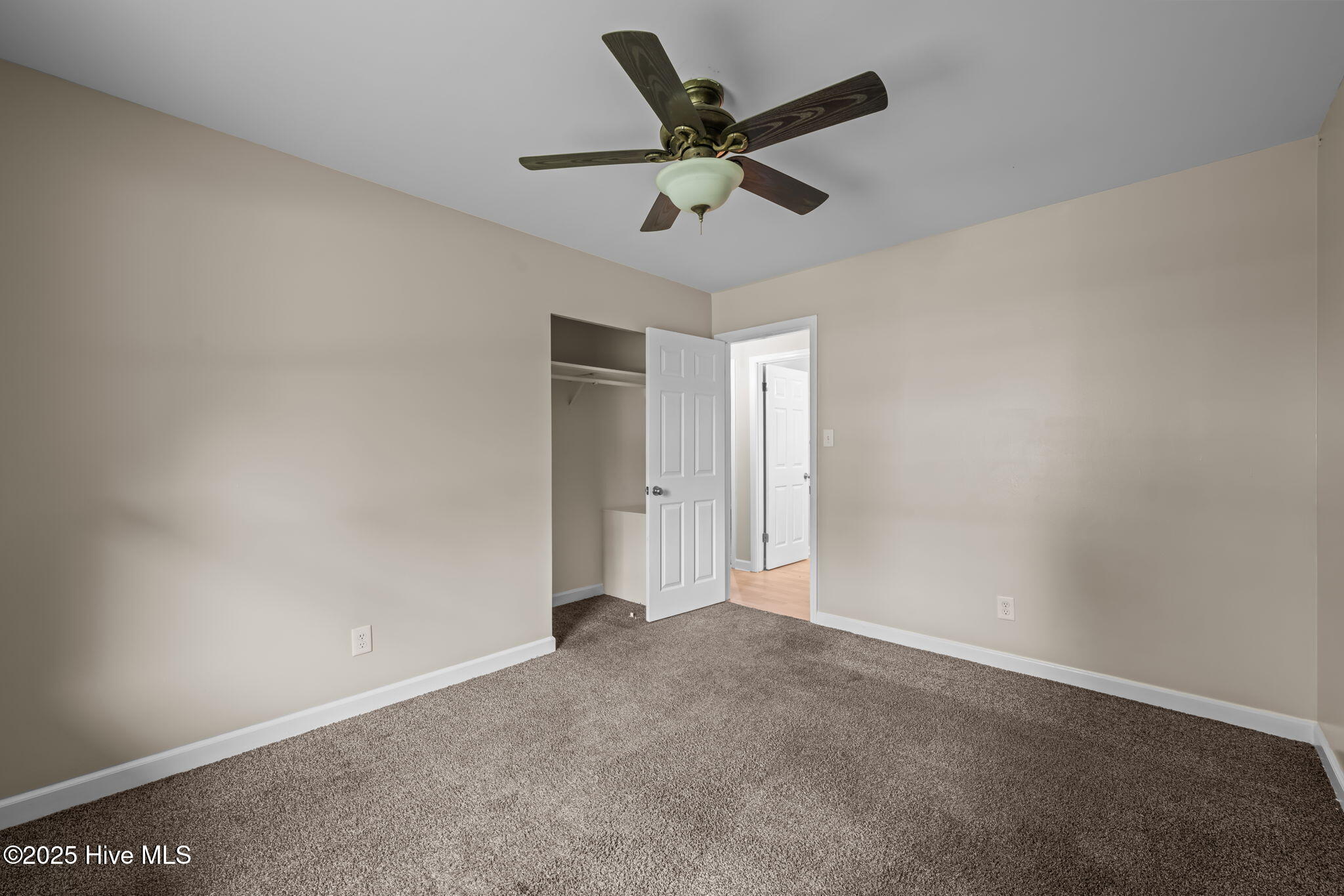 2703 Edgewood Street