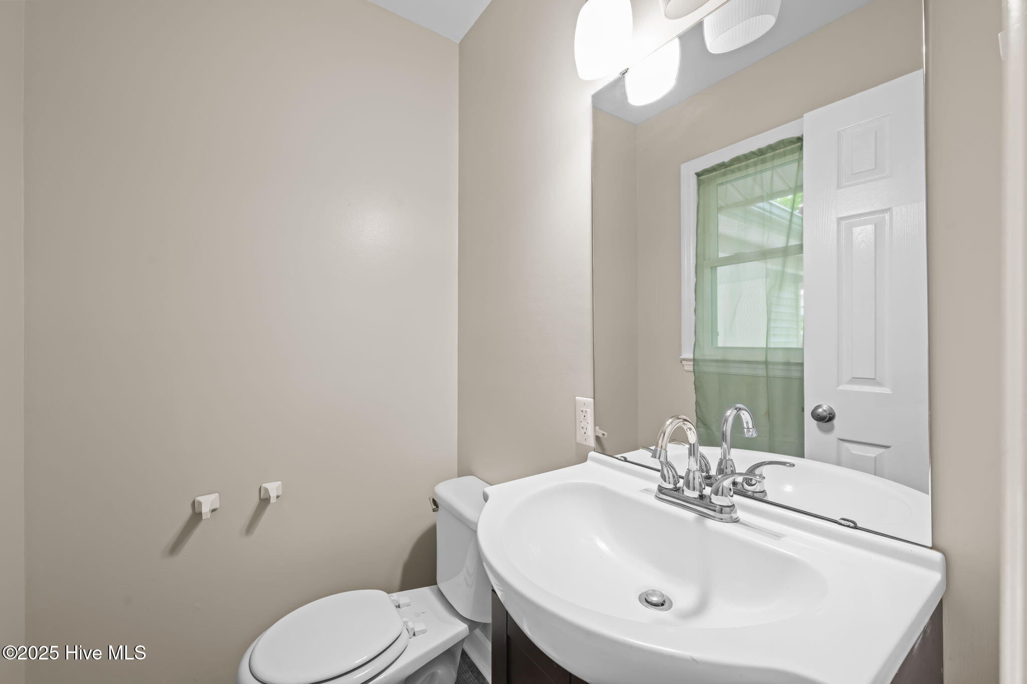 2703 Edgewood Street