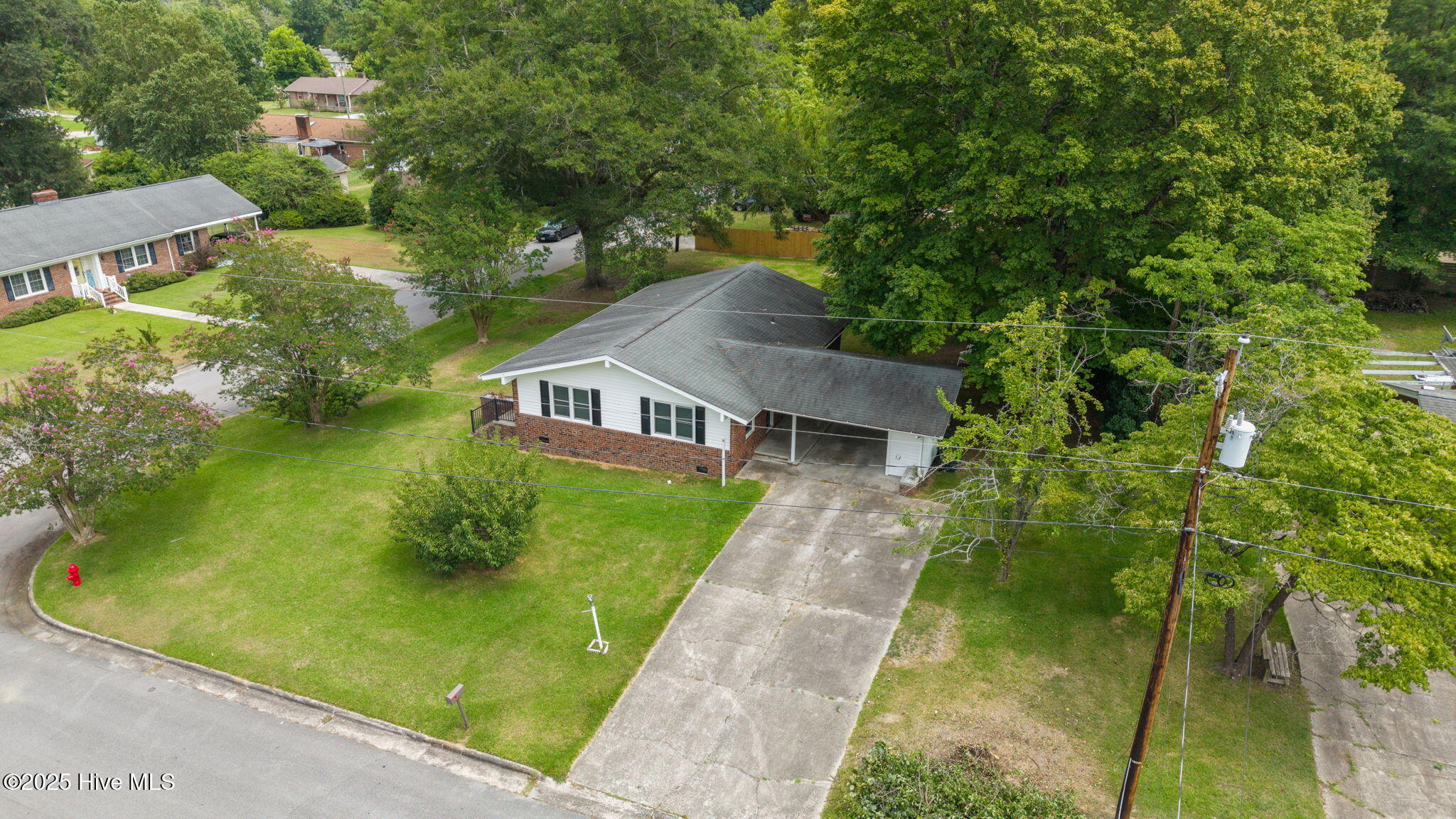 2703 Edgewood Street