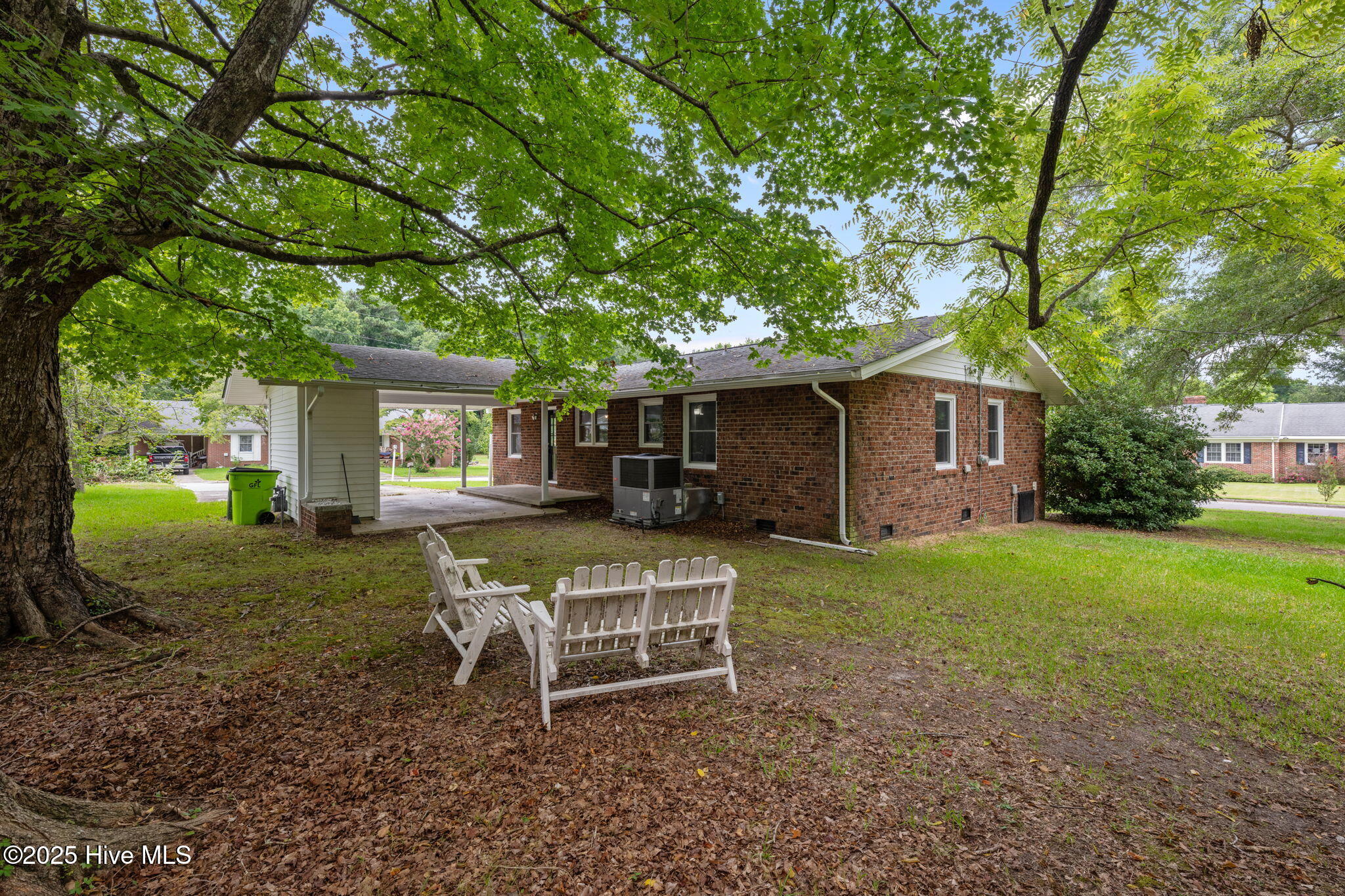 2703 Edgewood Street