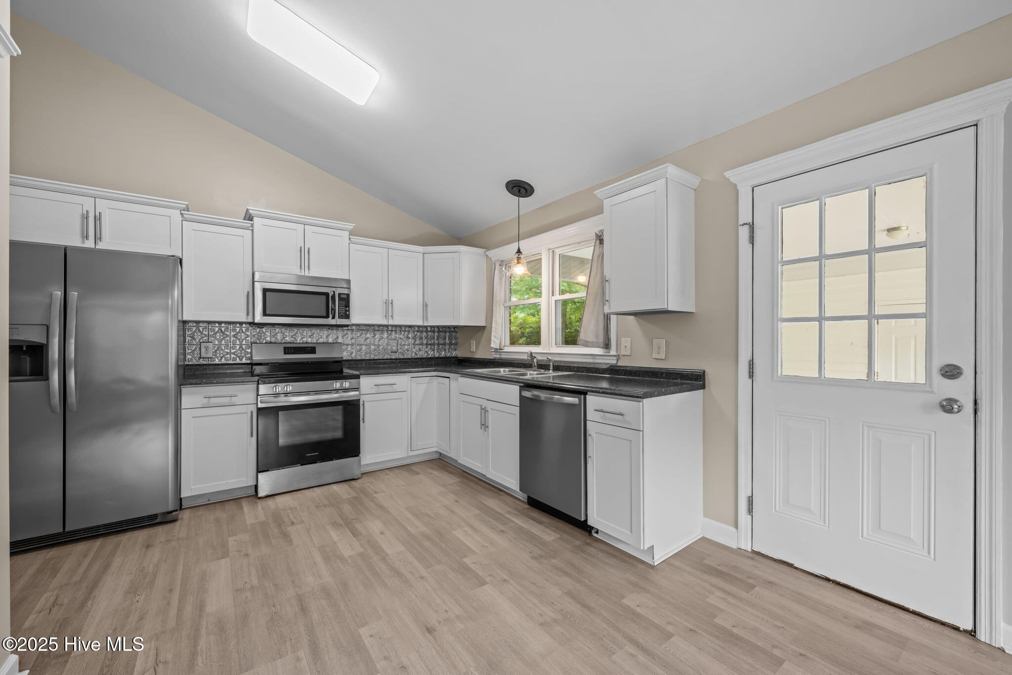 2703 Edgewood Street