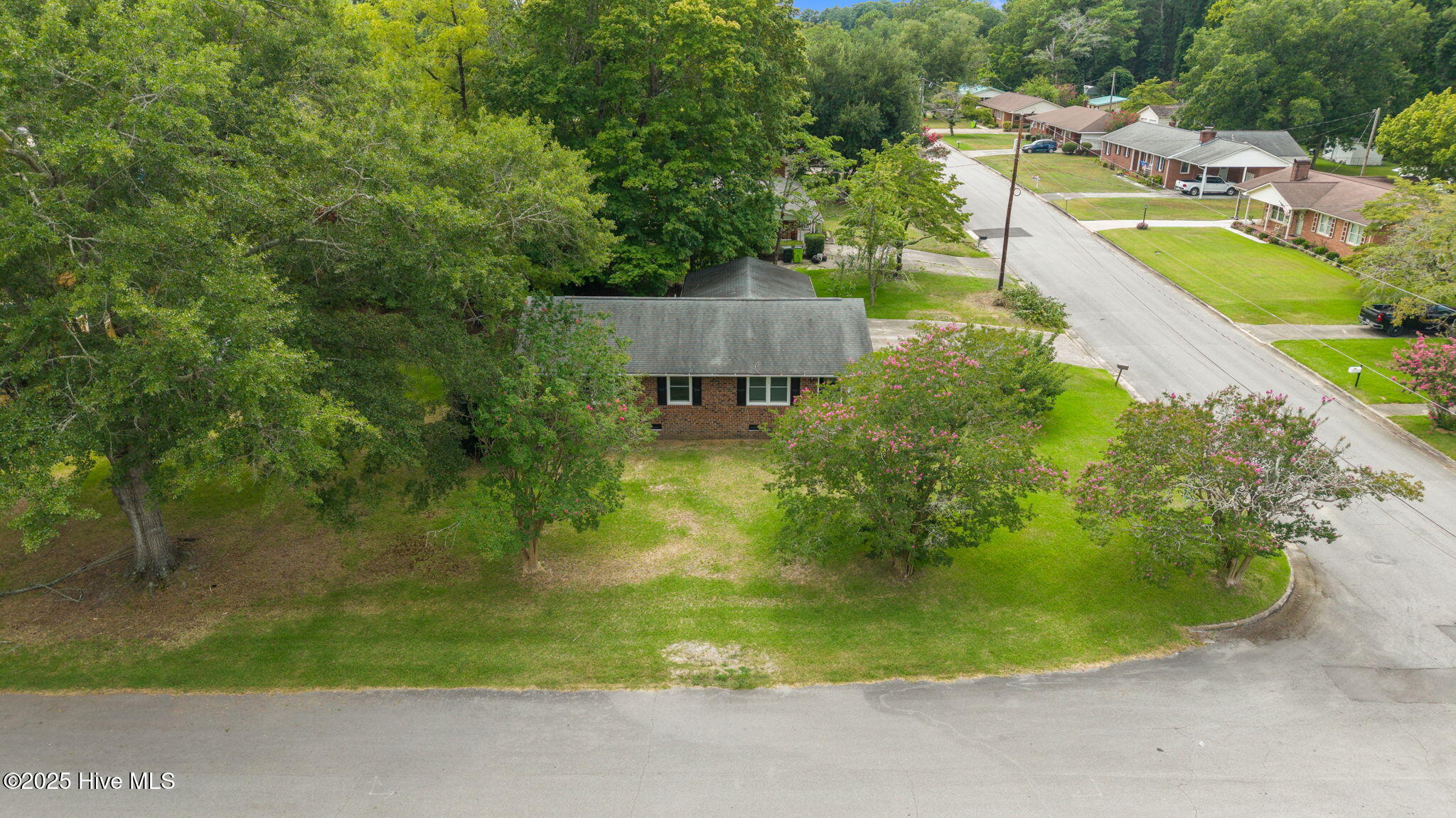 2703 Edgewood Street