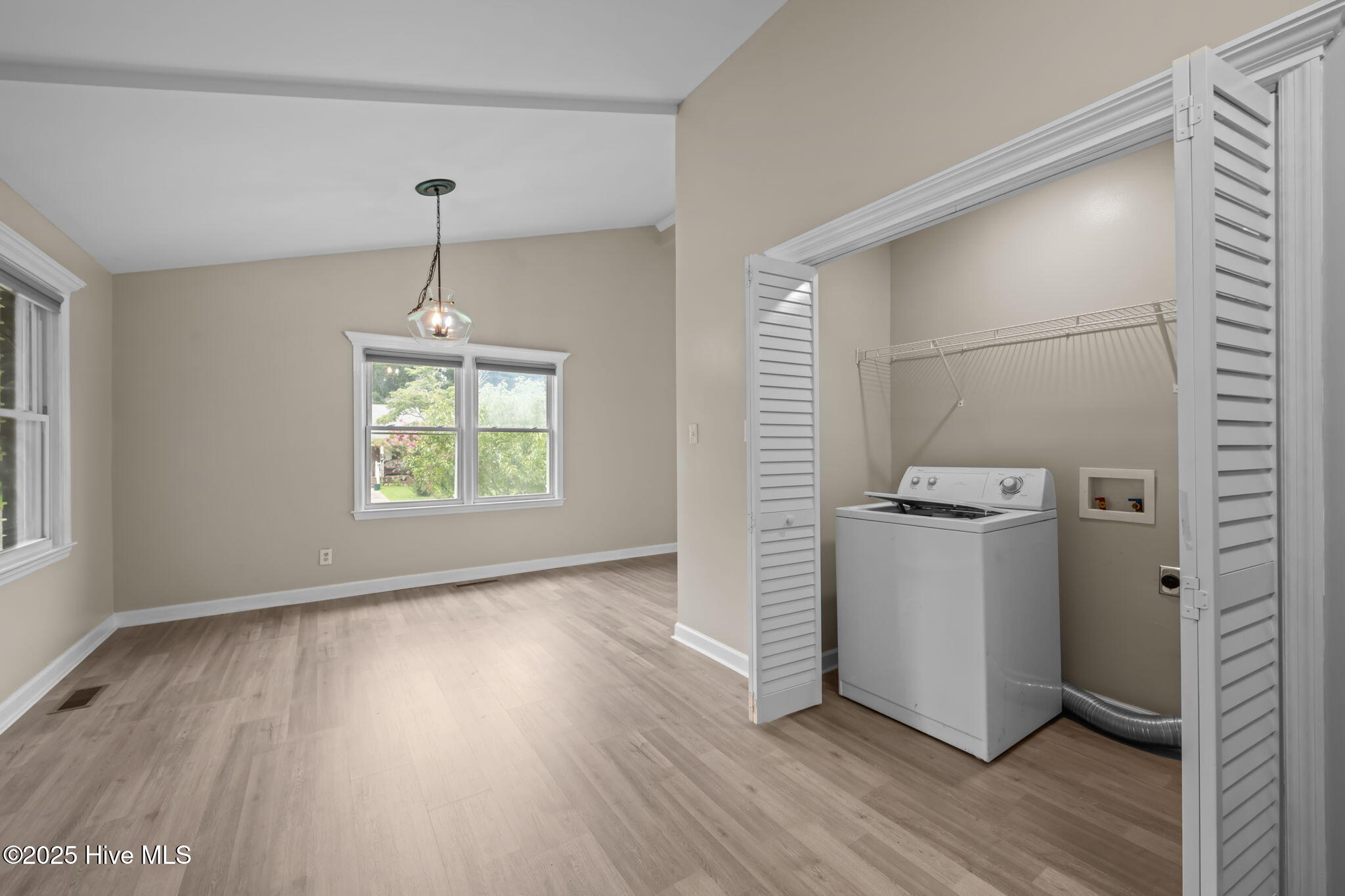 2703 Edgewood Street