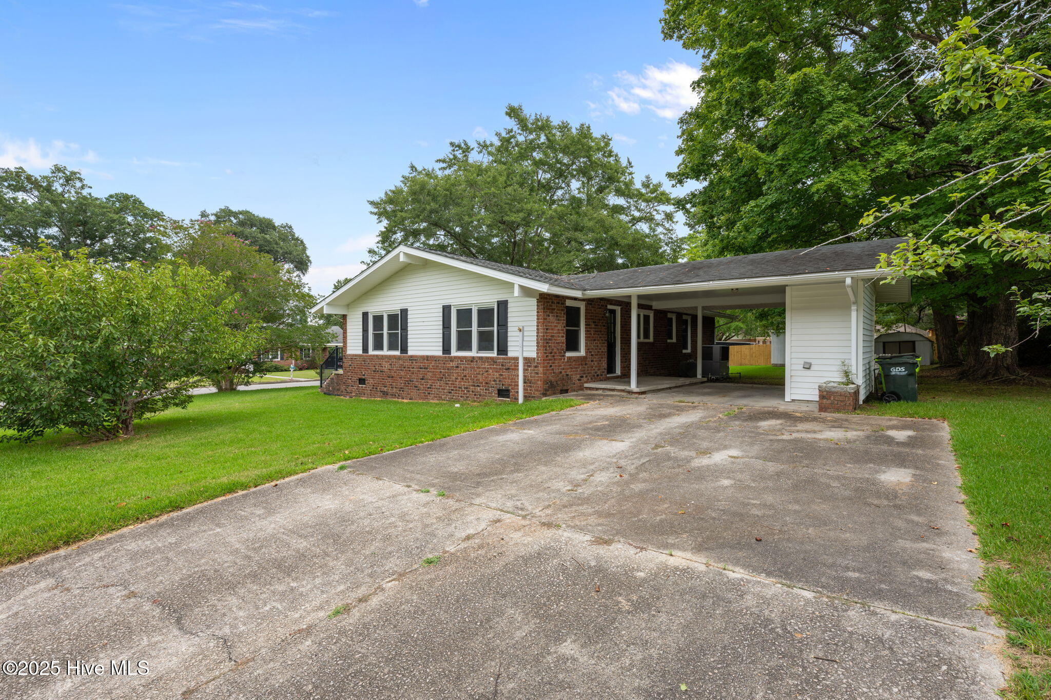 2703 Edgewood Street