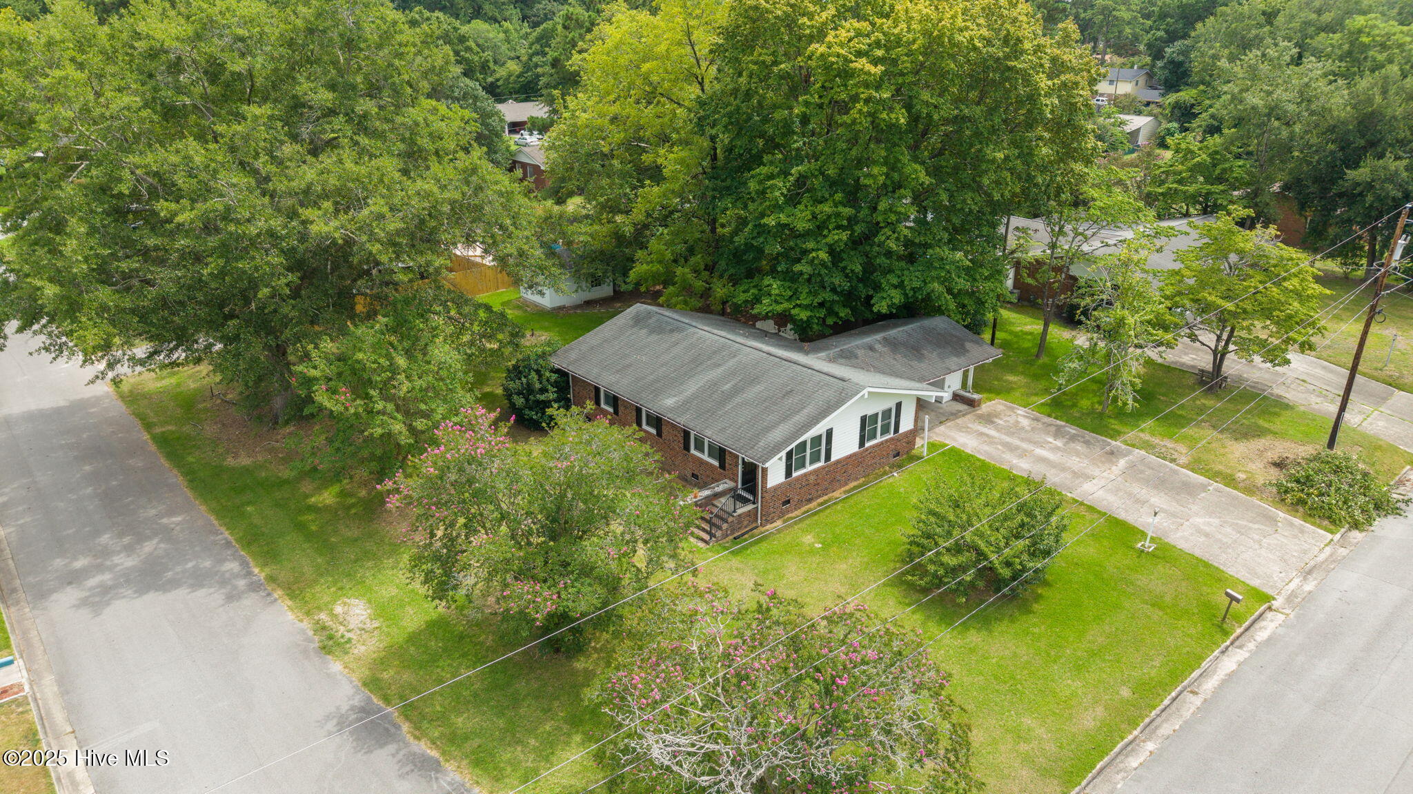 2703 Edgewood Street