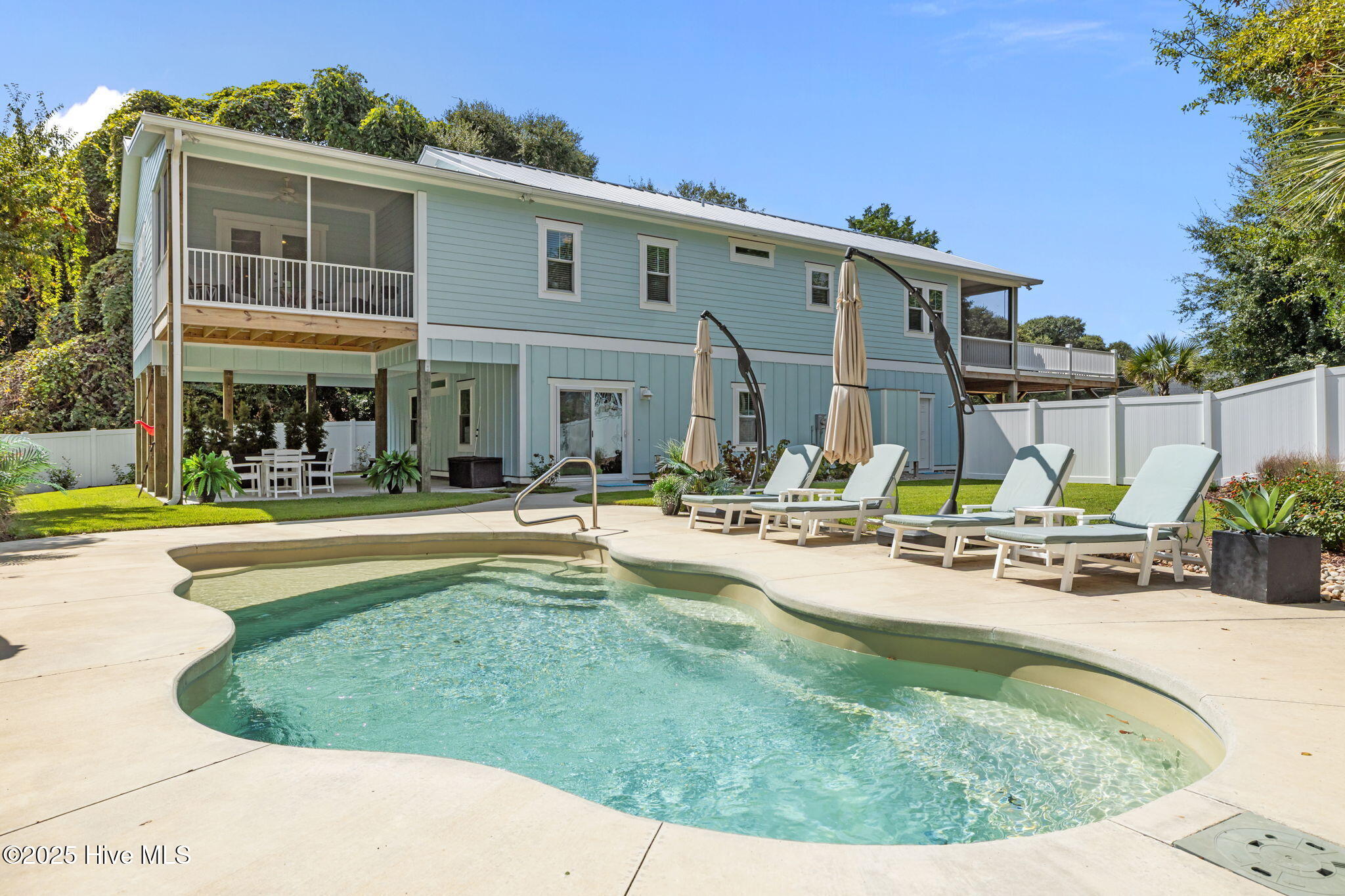 110 Periwinkle Drive