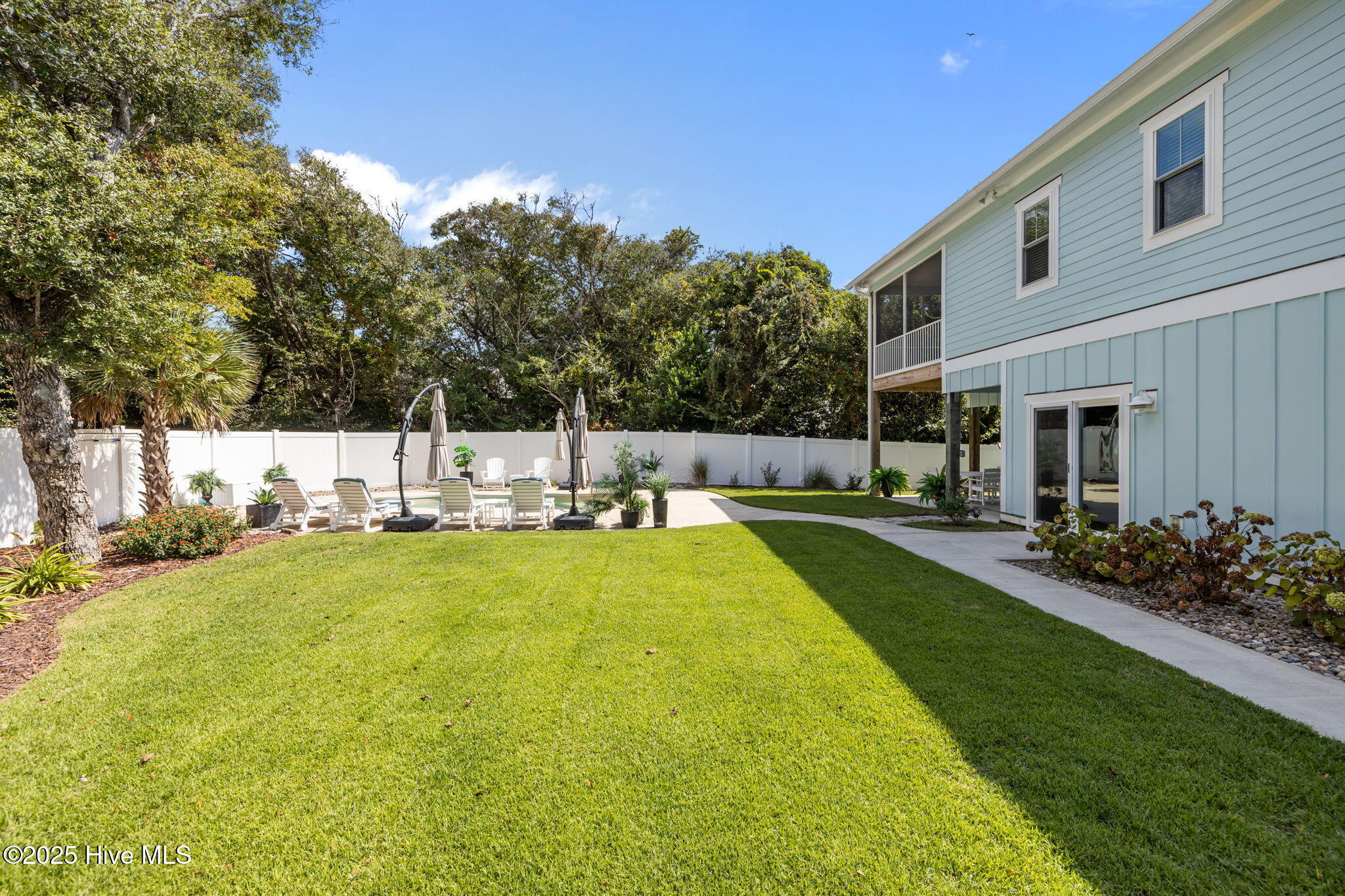 110 Periwinkle Drive